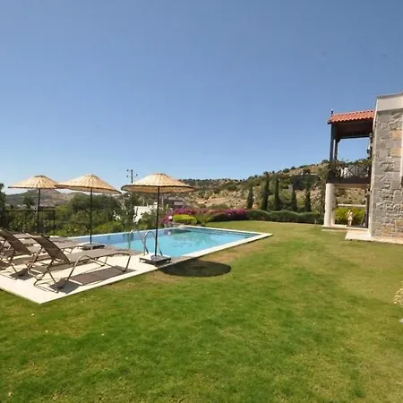 Mugla Sleeps 10 With Pool Air Con And Wifi Giriş