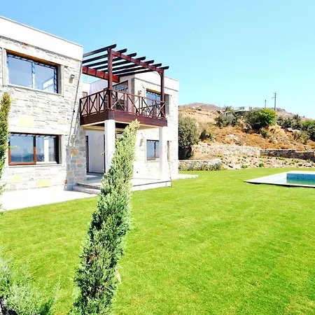Villa Mugla Sleeps 10 With Pool Air Con And Wifi Giriş
